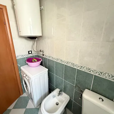 Ana Lux 22 Podgorica